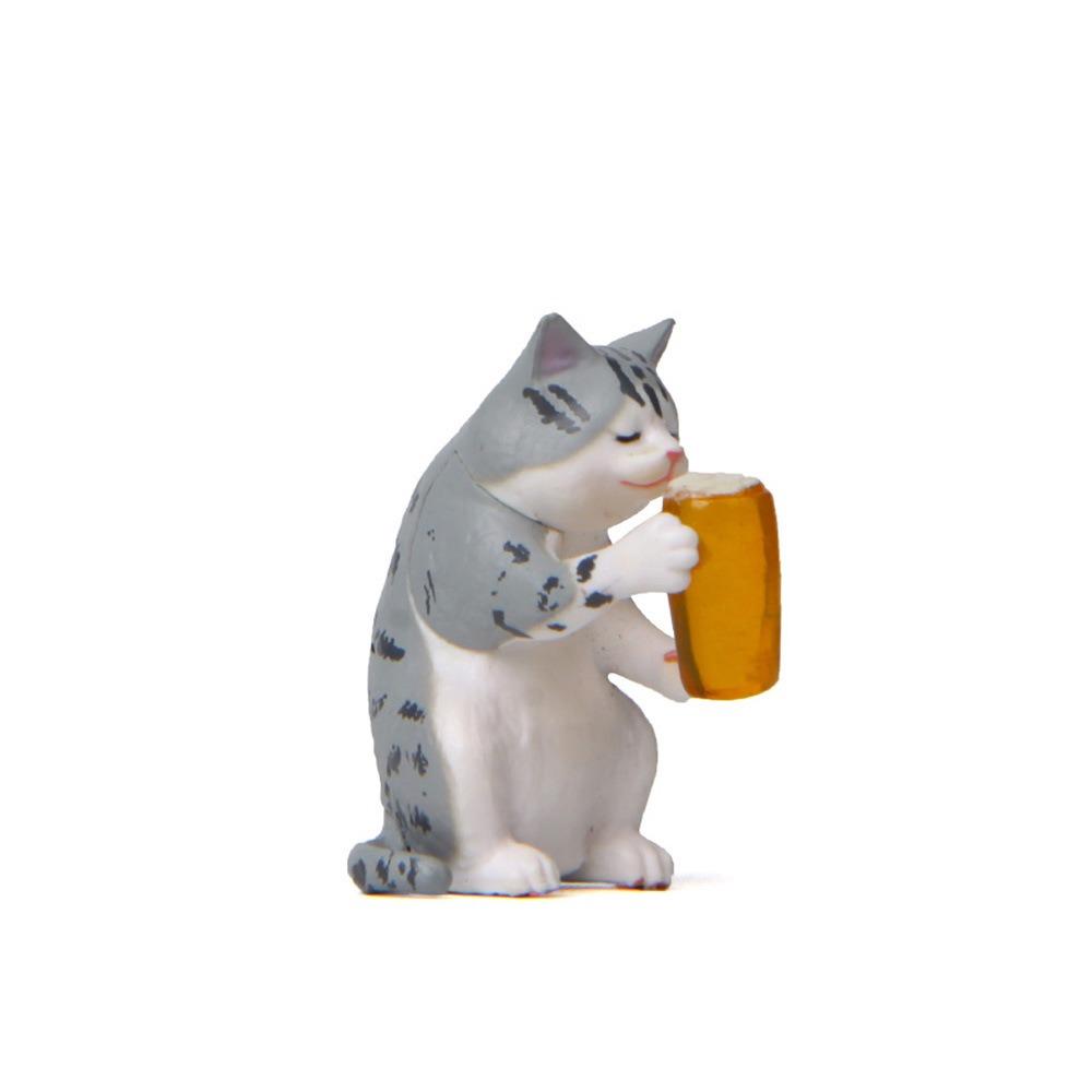 Cartoon Beer Cat Figures Mini Cat Statue Toy Funny Cat Center Console Ornaments  Home Decor