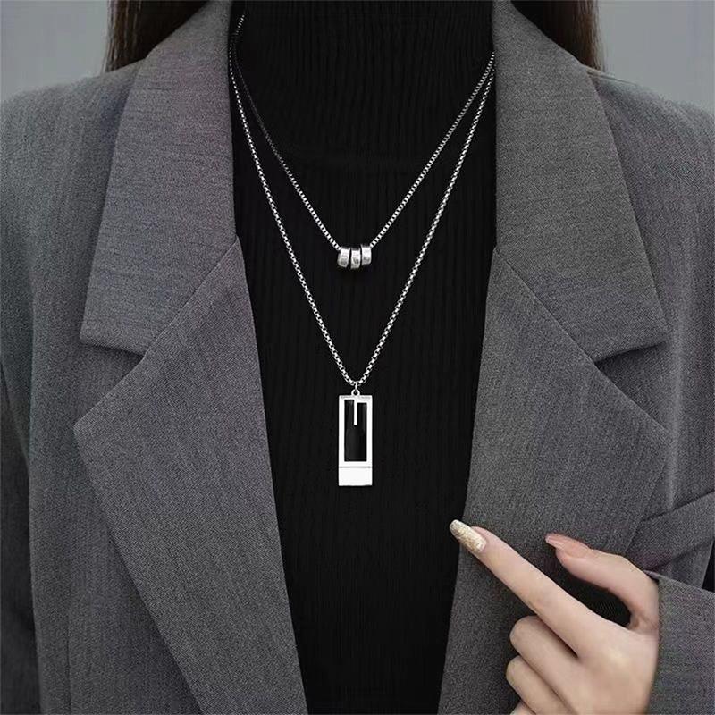 Double-Layer Square Pendant Necklace For Women Vintage Gold Color Sweater Chain Necklace Jewelry