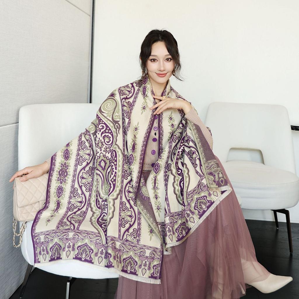 Women's Vintage Floral Jacquard Scarf - Imitation Fleece Thick Windproof Shawl Wrap, Soft Warm Winter Scarf with Botanical Print for Casual Travel