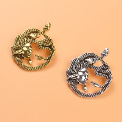 Retro Creative Medusa Brooch, Personalized Clothing Pin Versatile Accessories Corsage