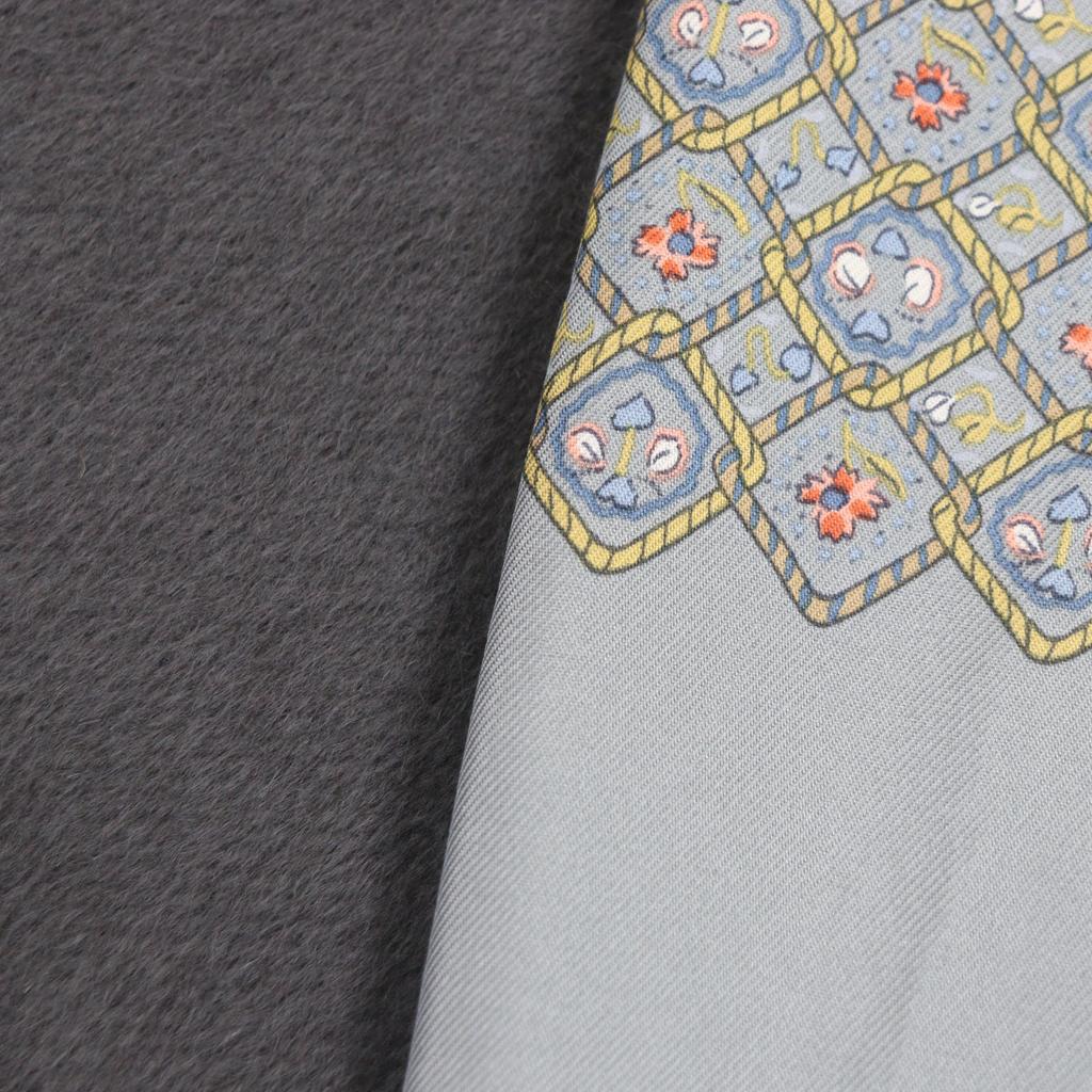 Great HERMES Scarf All-over print reversible scarf with fringe gray silk mens Used