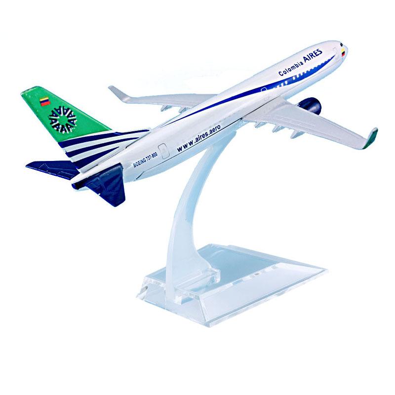 

16CM B737-800 Avianca Airplane Model Airliner Alloy Diecast Air Plane Model Home Decor Static Collection and Display