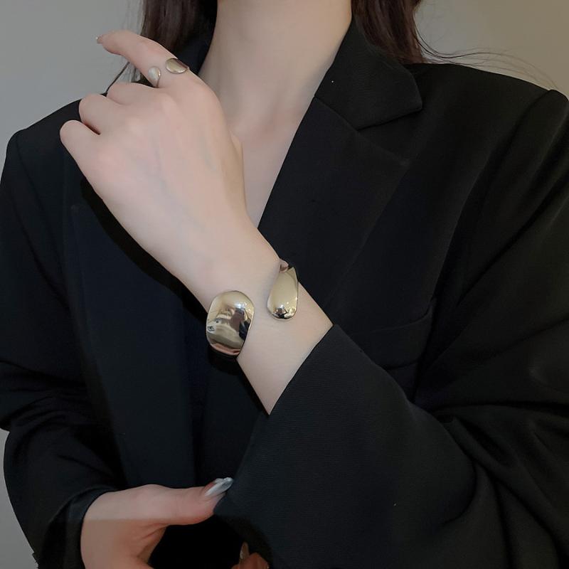 Chic Geometric Metal Jewelry Set Minimalist Bracelets and Rings for Trendsetters