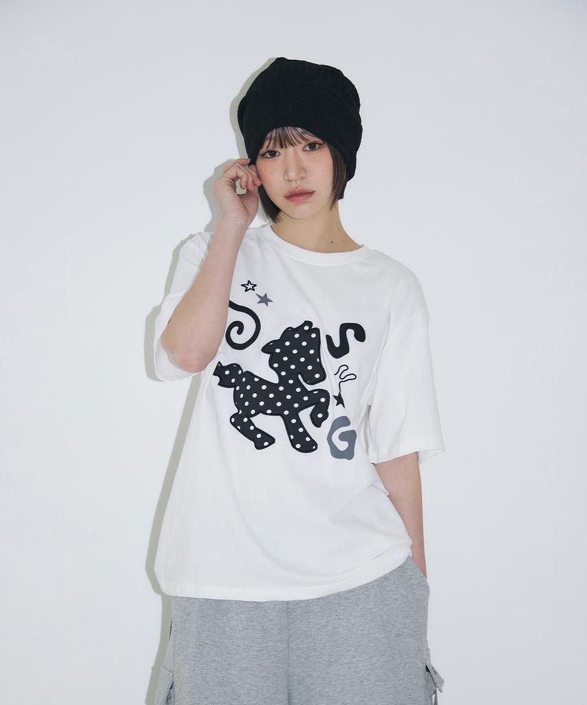 Seulliggeullou Dot Pony Applique T-Shirt [White]
