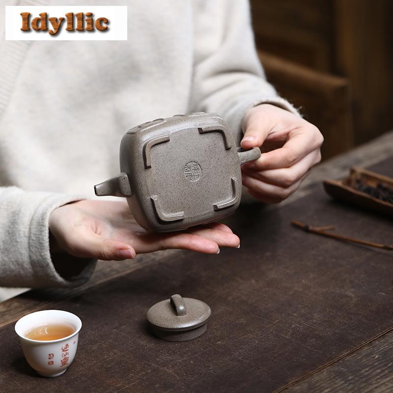 270ml Vintage Yixing Purple Clay Teapots Handmade Square Ruyi Pot Raw Ore Section Mud Tea Making Kettle Zisha Tea Set Ornaments