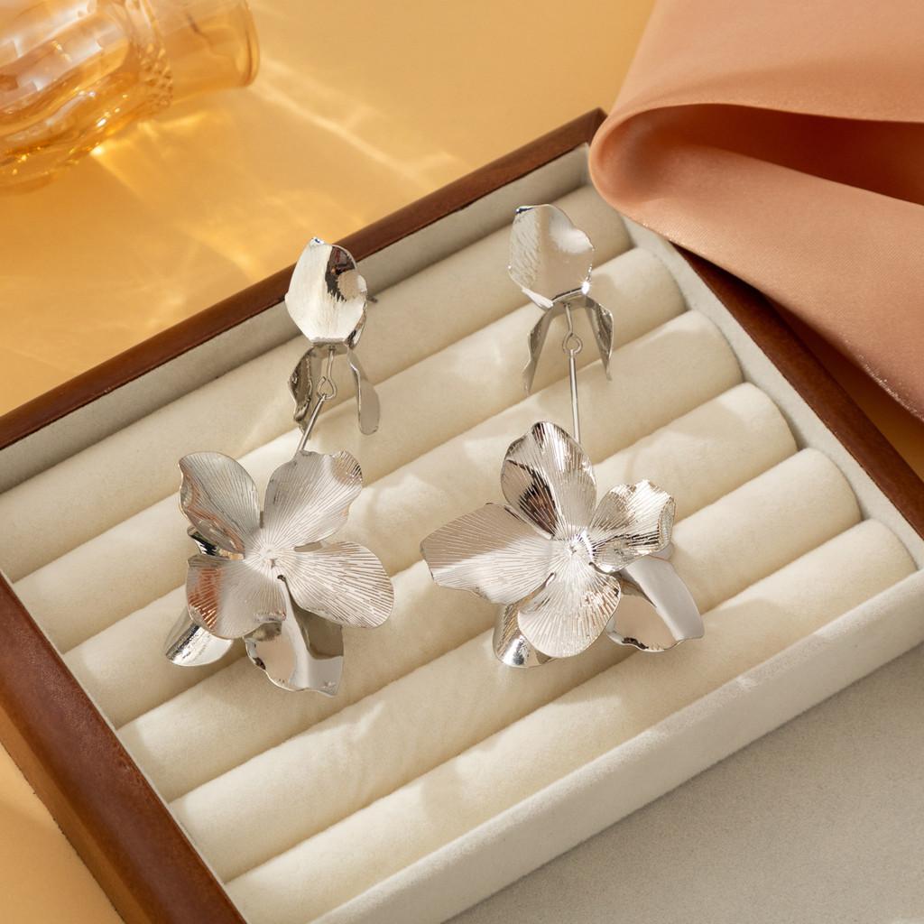 Elegant Metal Punk Design Teardrop Earrings Vintage Flower Gold Silver