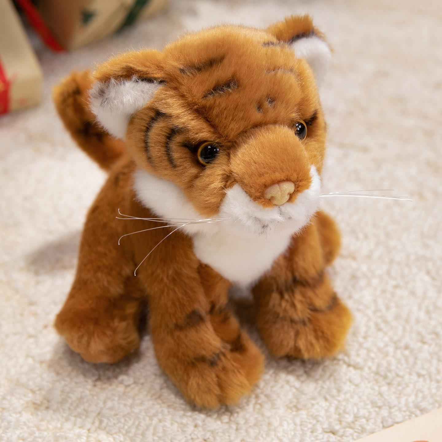 

Cute simulation little tiger doll plush toy white Siberian tiger doll children s company soothing doll 19cm（0.13kg）