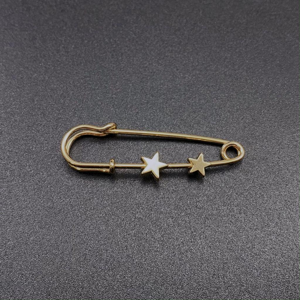 Exquisite Small Waistband Adjustment Pin: Clothing Fix Brooch for Secure Fit