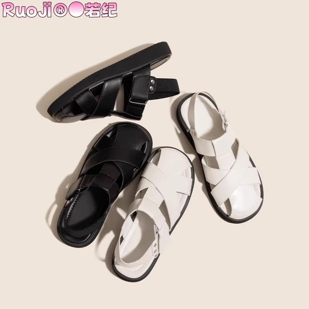 2025 summer new leather hollow woven pig cage Roman sandals women's design sense niche Velcro versatile