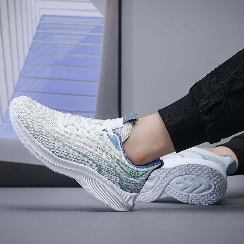 Men's Shoes Lightweight Non-slip Casual Mesh Shoes Men's Soft-soled Sports Running Shoes