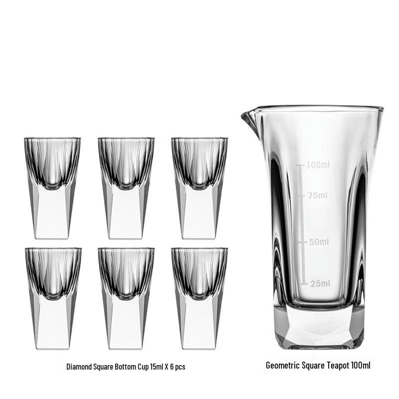 

Glass Baijiu Decanter and Cup Set