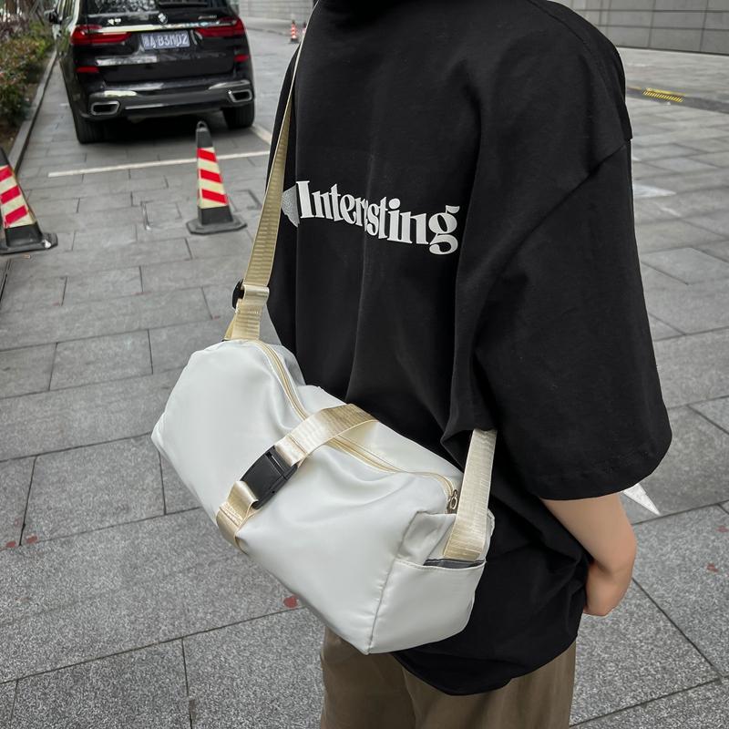 Спортивная сумка через плечо для женщин — фото 5