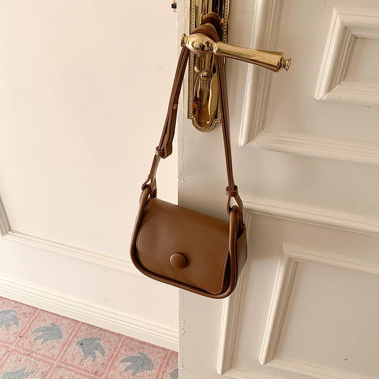 

Bag women s winter messenger bag new small square bag women s bag high-end single shoulder underarm bag niche design small bag коричневий