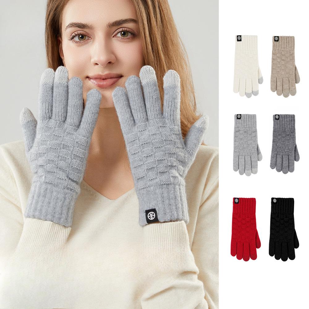 Knitted Gloves In Winter Checkered Wool Gloves Keep Warm and Cold Proof Refer To Students Writing Touch Screen Gloves Riding A Bicycle