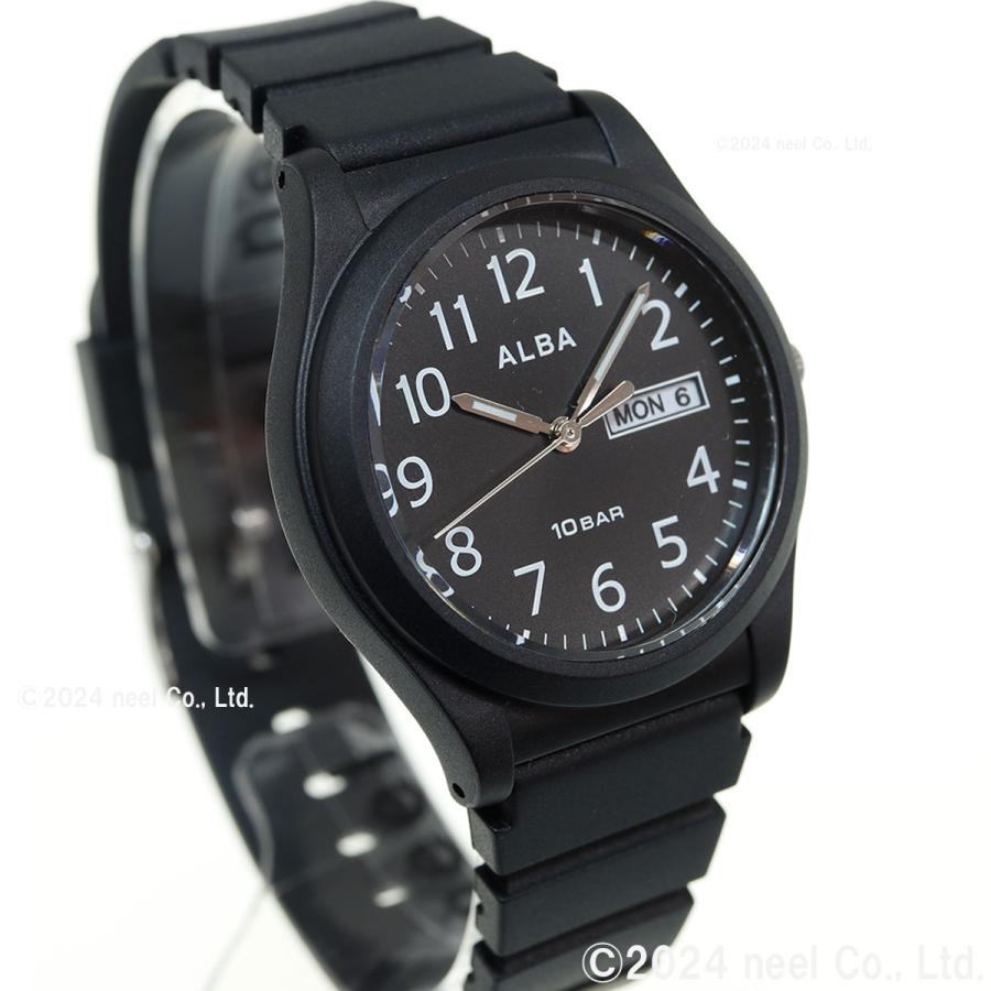 Seiko ALBA AQPJ411 Men's Sports Watch, Lightweight Titanium Case, 10 Bar Water Resistant, Luminescent Dial, Durable Nylon Strap, Authentic Japan