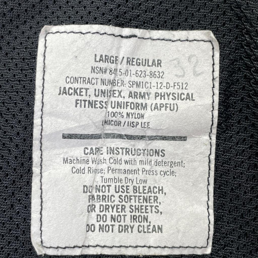 U.S.ARMY Black X Yellow APFU Nylon Jacket Jacket L blackUsed