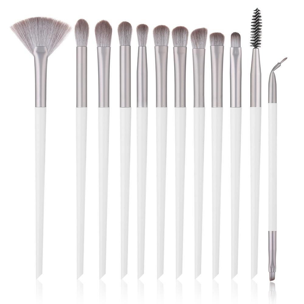 New 12 plastic handle eyeshadow makeup brush set brush multi-functional full set of eye makeup tools discounted supply