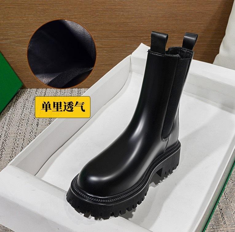 New wool snow boots women's winter velvet thick boots warm Martin boots cotton shoes short boots