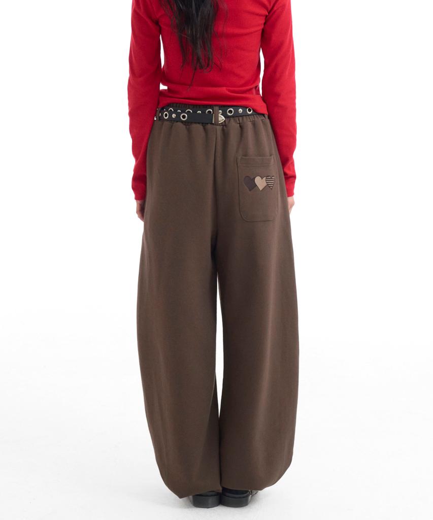 Loginaenloji Heart Logo Back Point Curved Sweat Pants Brown