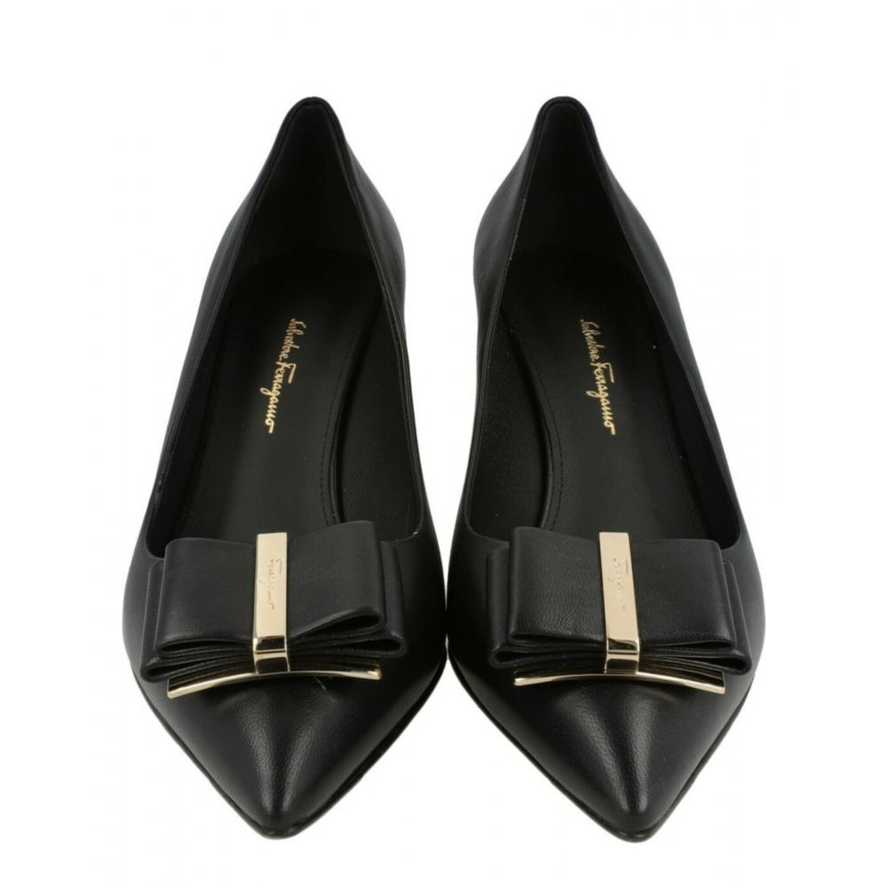 Salvatore Ferragamo Zeri 70 Leather Pumps Black