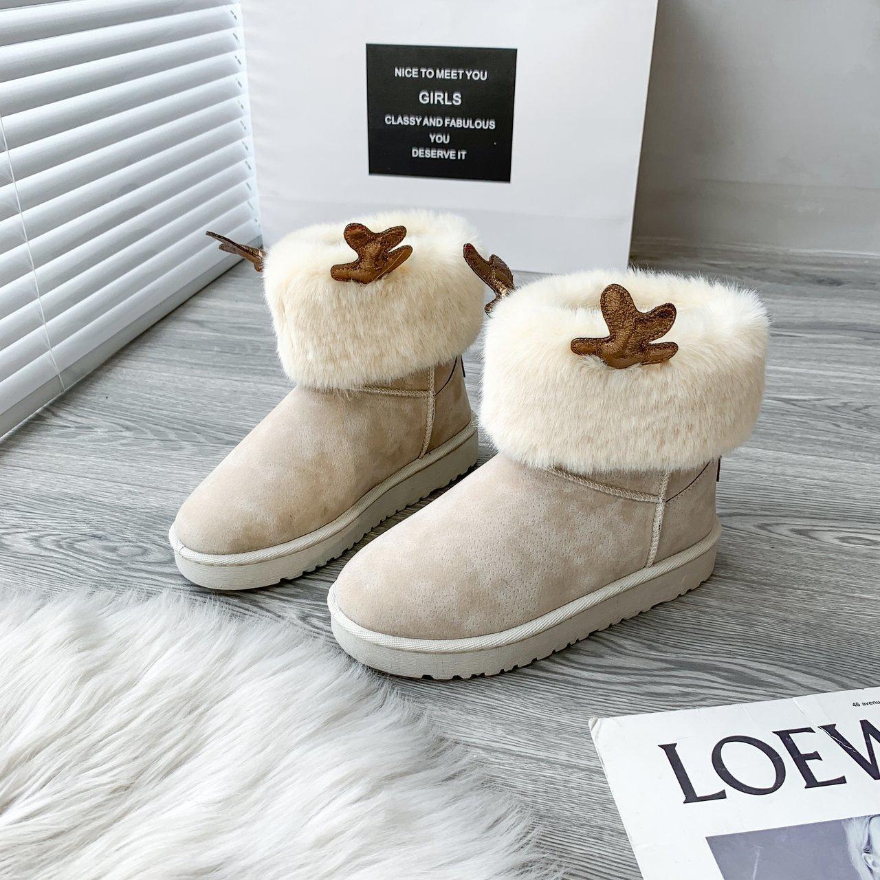 

Short snow boots women s winter new cute elk horn piled thickened one pedal versatile student cotton shoes 35