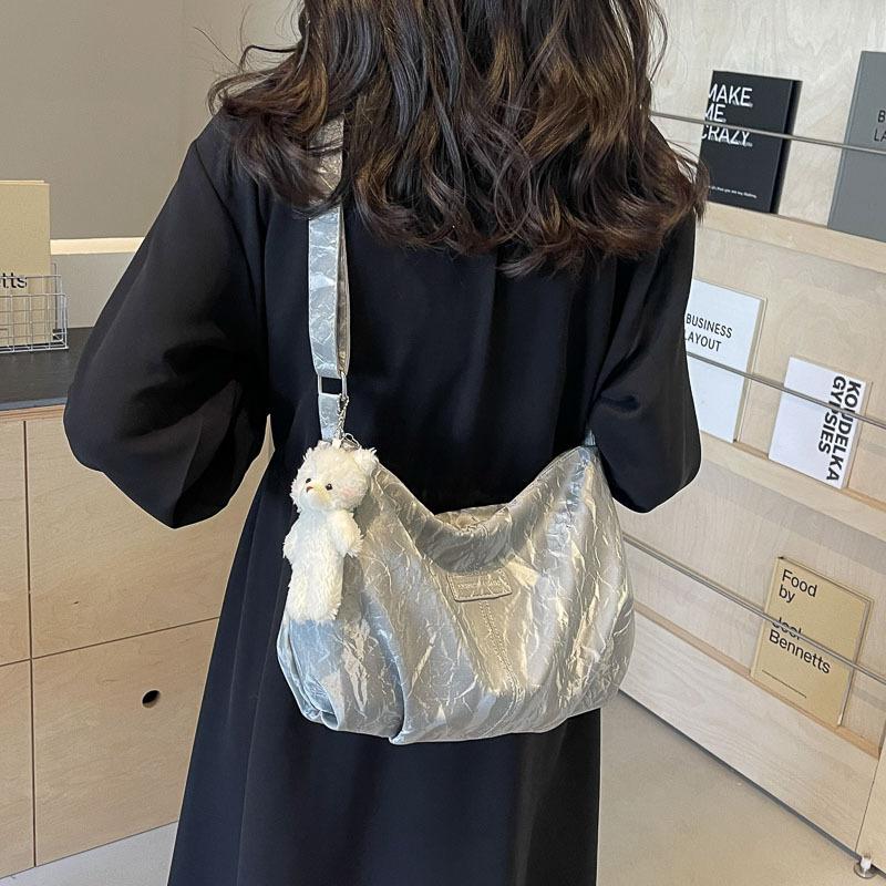 2025 autumn new models, popular this year, large bags, Mori series, versatile commuting sense, velvet, large capacity, lightweight, tote bag tide