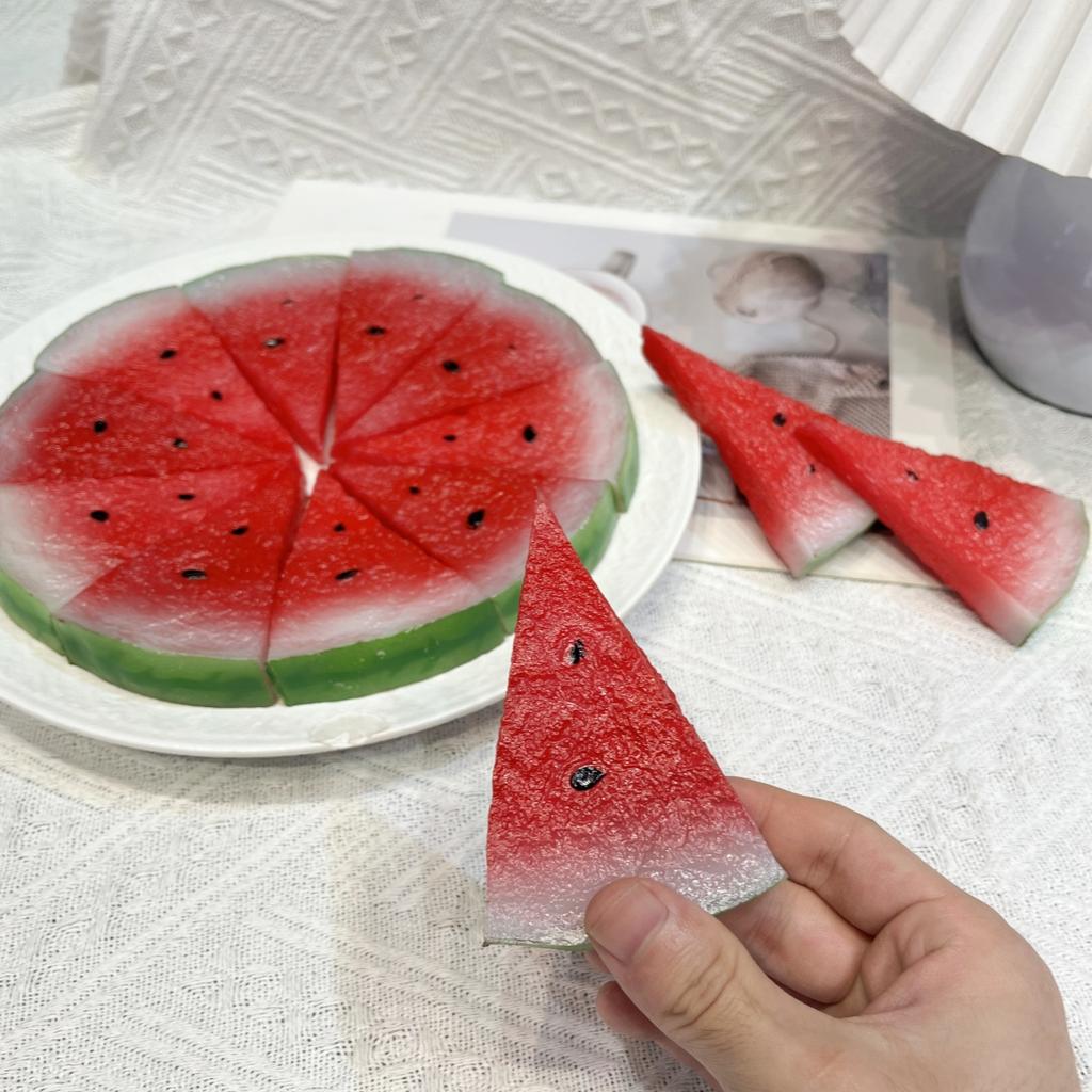 Super realistic simulation of watermelon slices, fake fruit decorations, photography props, scene arrangement, fruit toys