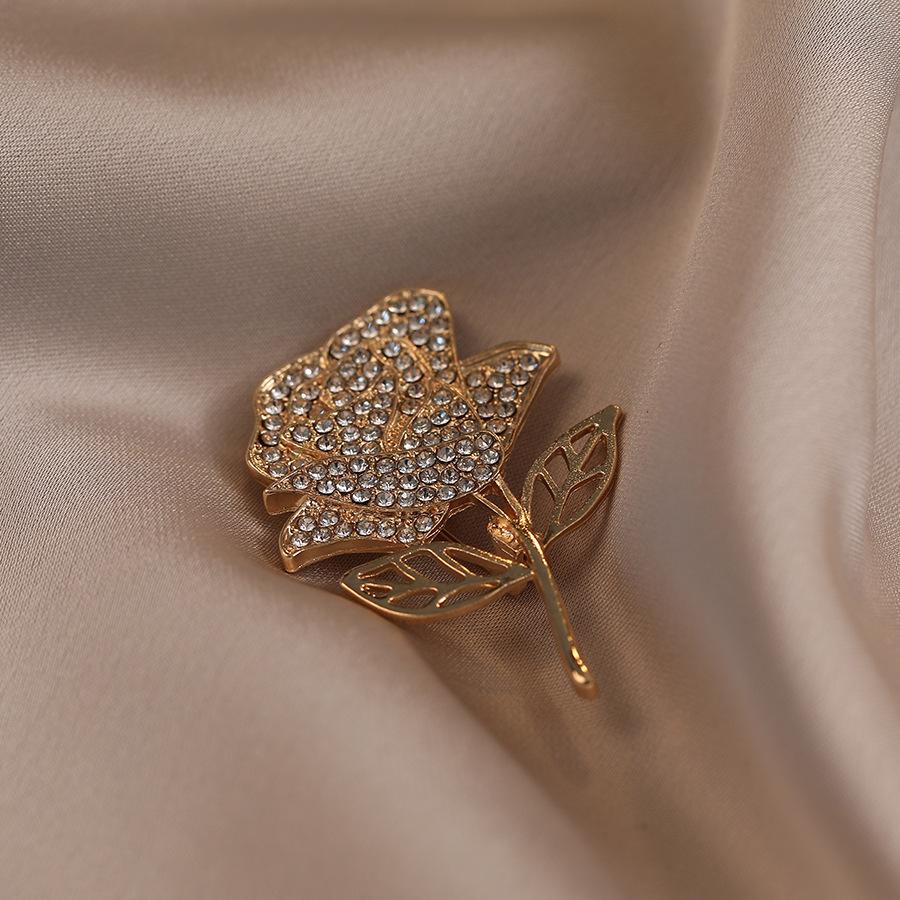 Versatile temperament rose brooch high-end women's suit corsage fashion personalized pin