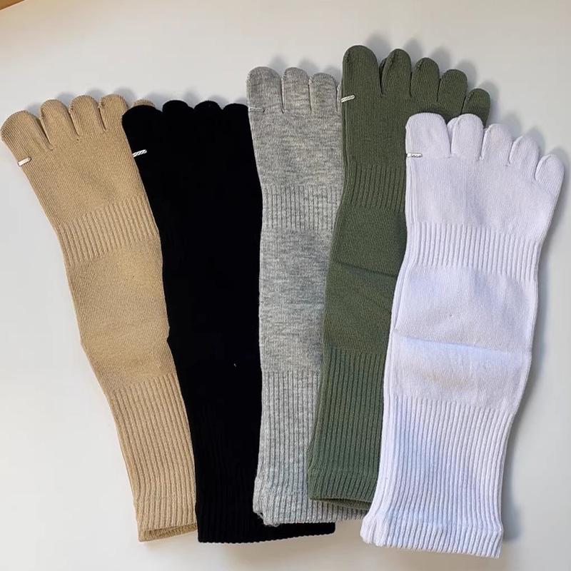 5 Paia Calzini alla Caviglia a Dita Separate per Uomo Donna Calzino Monocolore a Cinque Dita Calzino Sportivo da Corsa in Cotone Assorbente Sudore Calzino a Tubo Medio con Dita Separate