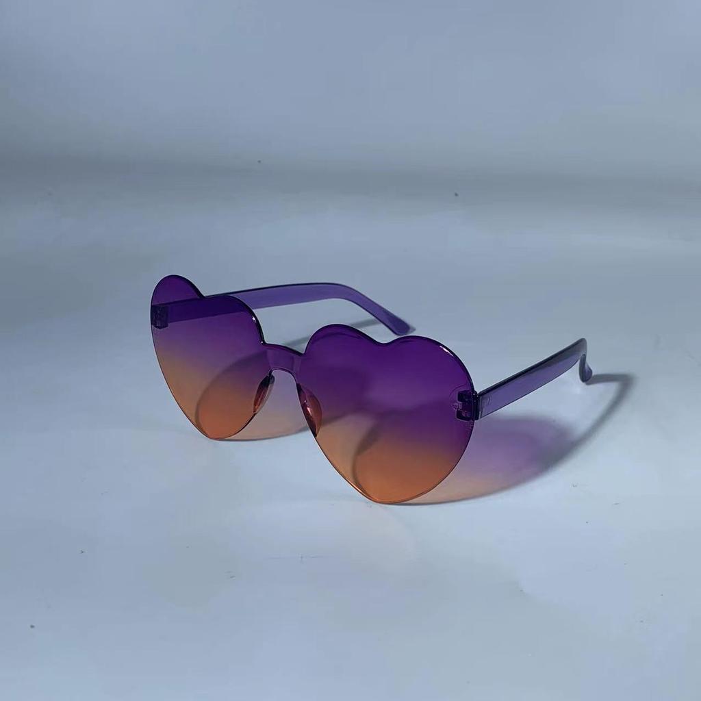 Transparent Heart-Shaped Jelly Sunglasses for Men & Women - European & American One-Piece Design