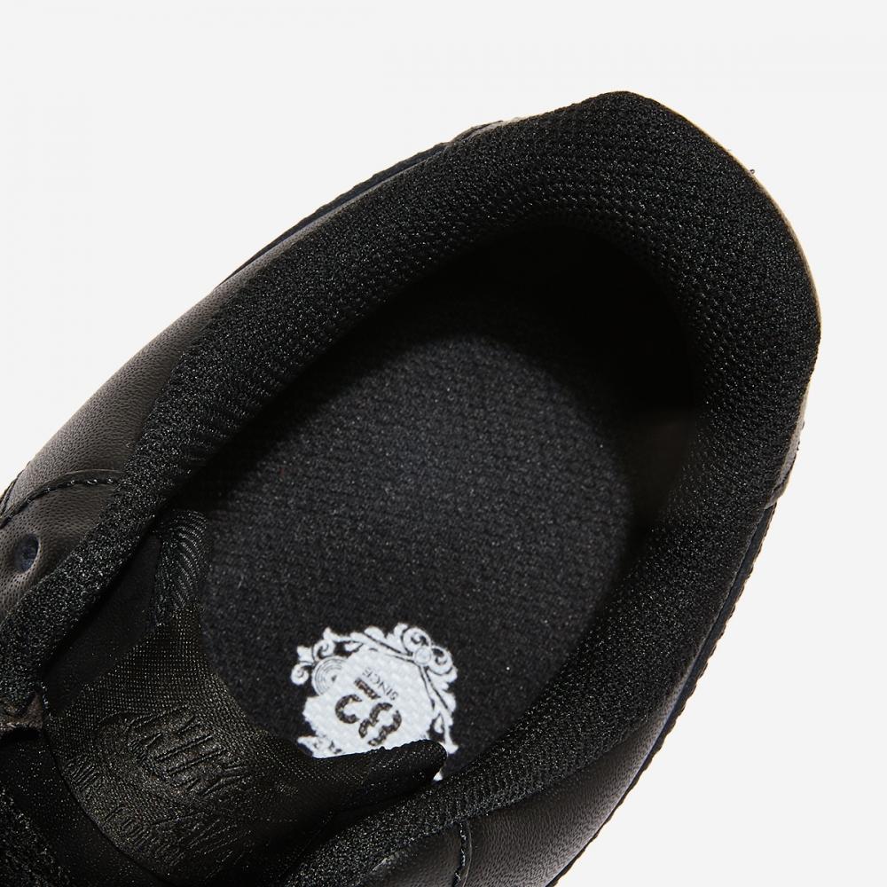 Nike Air Force 1 07 Le  001 