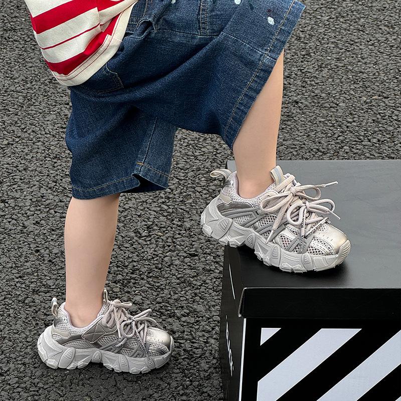 Kinder Sportschuhe 2025 Frühling neu Koreanische Version Jungen und Mädchen Mesh atmungsaktiv Dad Schuhe Studenten Laufschuhe ältere Kinder