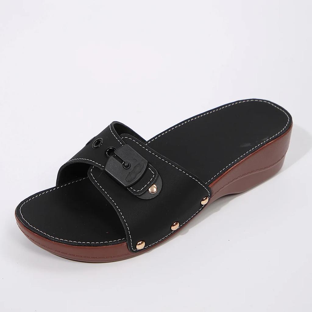 Fashion Women Platform Slippers 2025 Summer New Women Slip on Adjustable Belt Buckle Rivet Wedge Heel Sandals Female Casual Beach Shoes