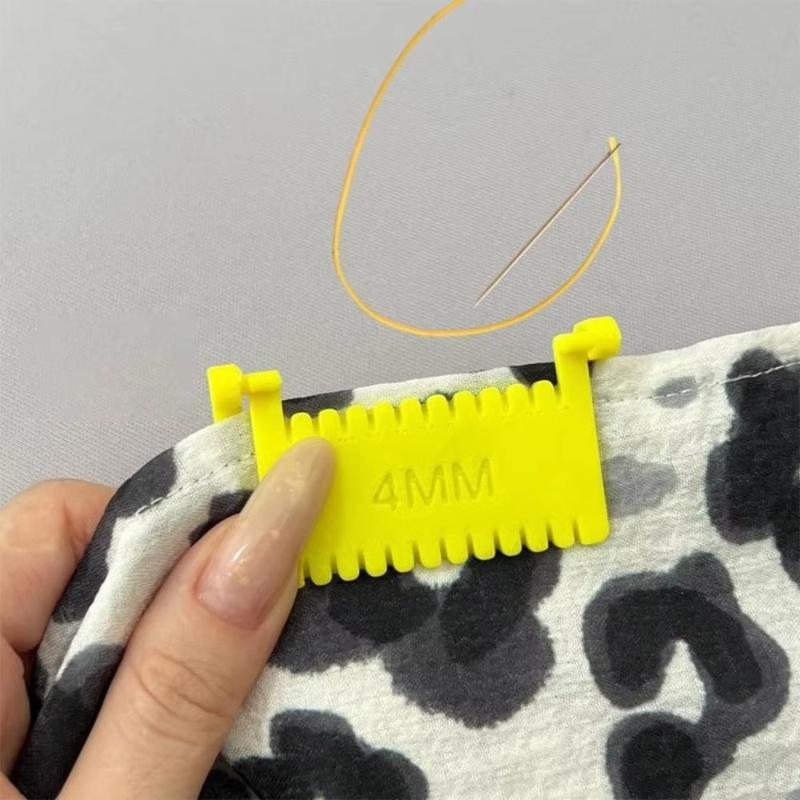3Pcs Adjustable Spacer Sewing Edge Guide Folded Rolling Edge Guide Clip On Edge Diy Craft Garment Repair Sewing Tools