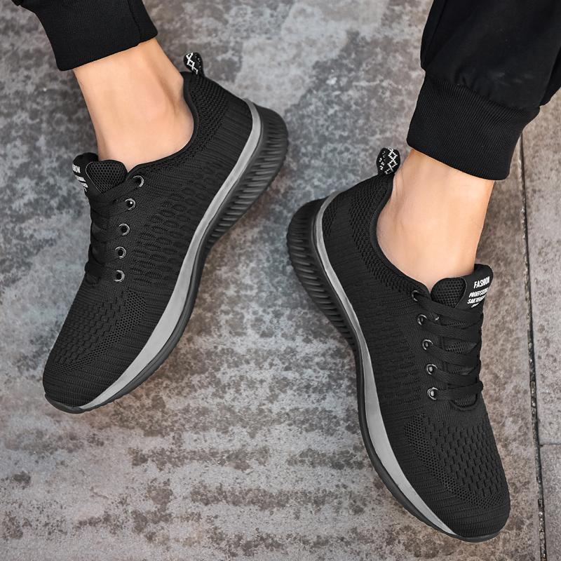 Summer Man Breathable and Anti Slip Sneakers Outdoor Comfortable Mesh Running Shoes Fashion Breathable Running Shoes Large Size
