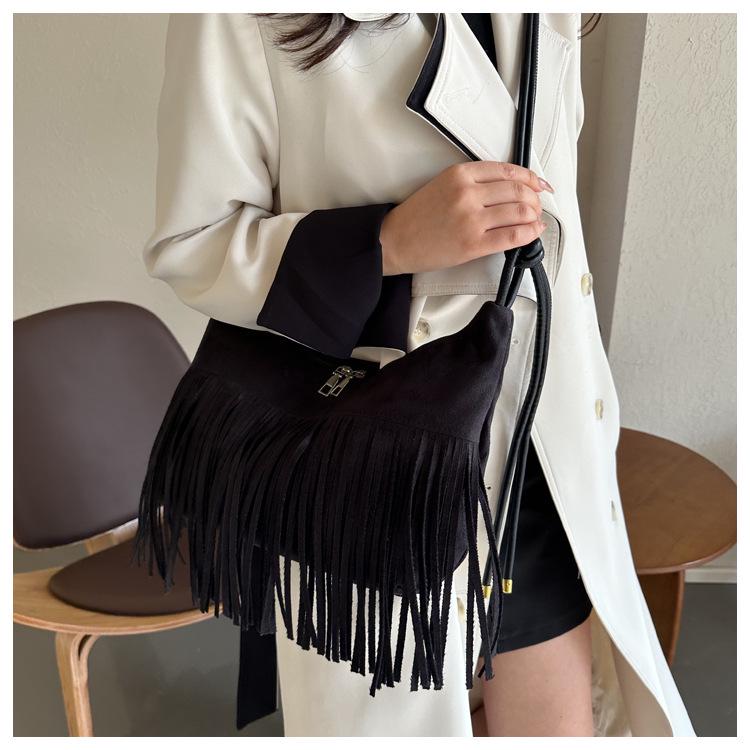 Bohemian Fringe Crossbody Bag - 2023 Winter Collection for Women