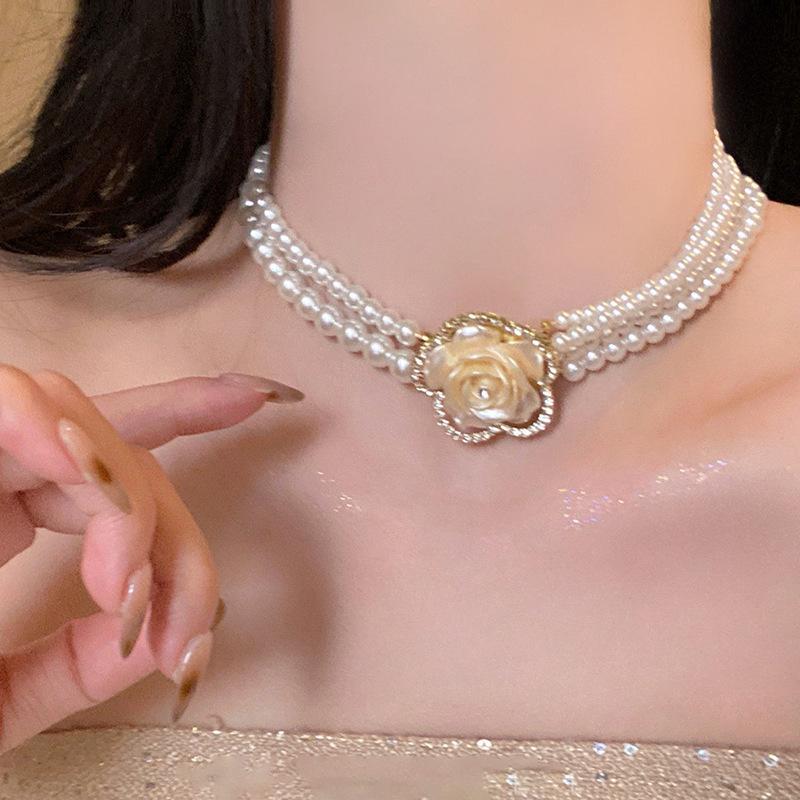 French Super Immortal Court Style Diamond Resin Flower Pearl Necklace Accessories Women's Sweater Chain Necklace