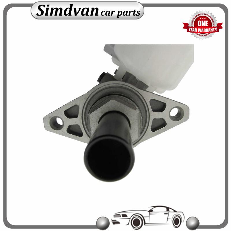 Brake Master Cylinder 47028-60030 4702860030 For Toyota Land Cruiser Prado RHD GRJ120 KDJ120 KZJ120 2002-2009