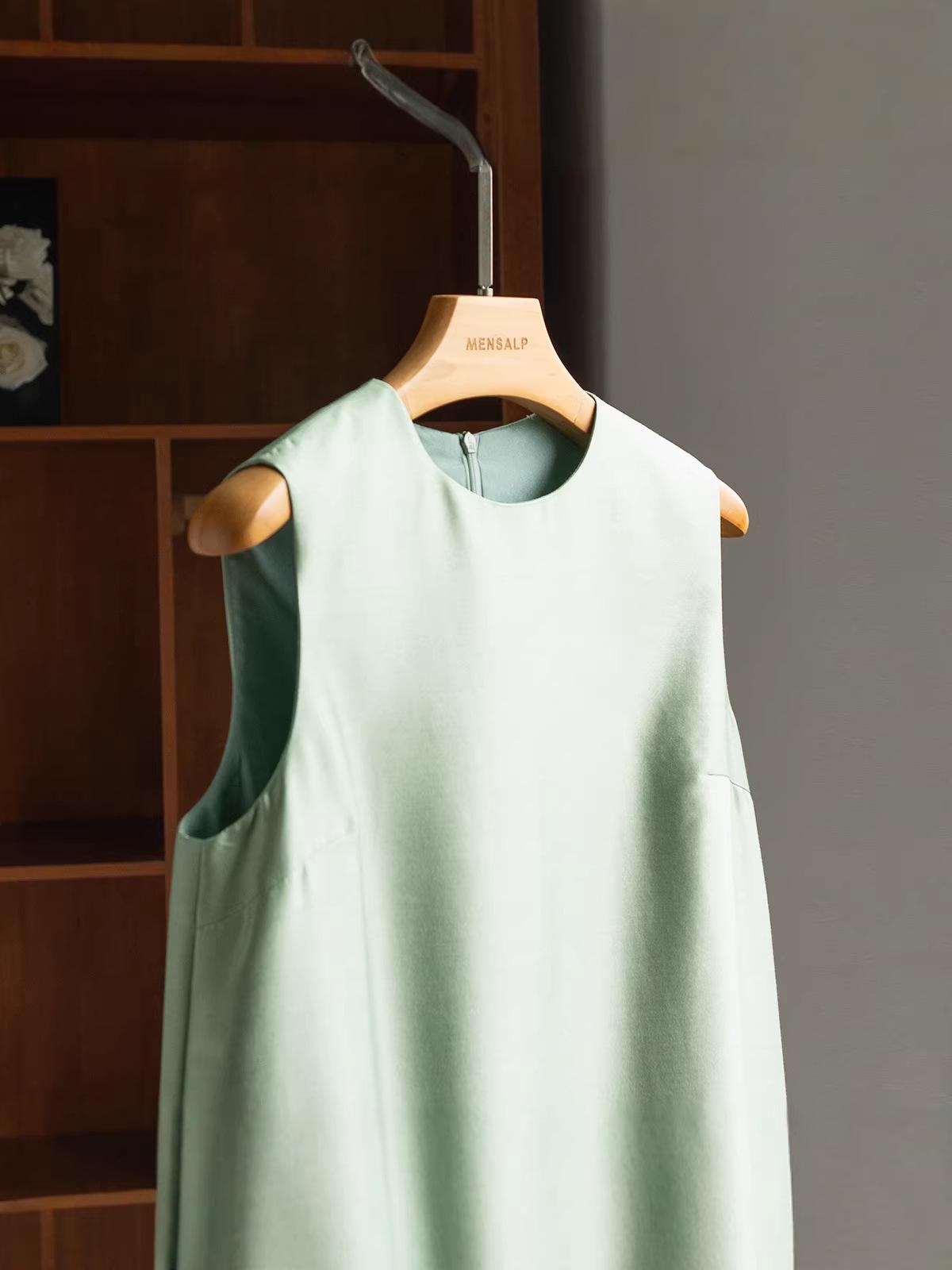 

Chao Value Silk Wool Vest Dress M0068: Versatile, Easy-to-Match, Suitable for Everyone Medium