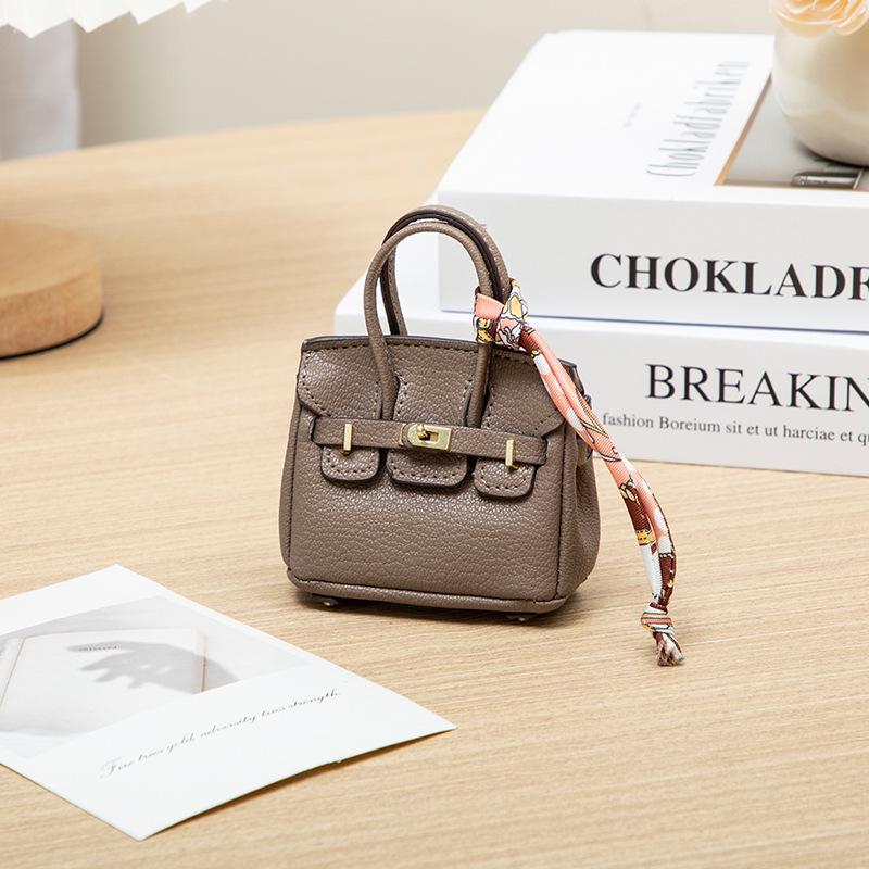 

Platinum Mini Pendant Coin Purse & Key Bag - Creative, Cute Charm серый