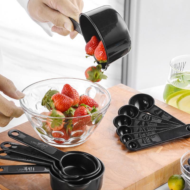 11Pcs Kitchen Measuring Tools Set Plastic Measuring Spoons Teaspoon Sugar Scoop Cooking Baking Cake Flour Measuring Cups New