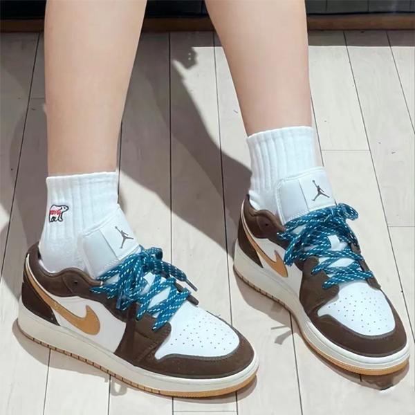 

Кроссовки Air Jordan 1 Row SE FB2216-200 Junior, оригинал