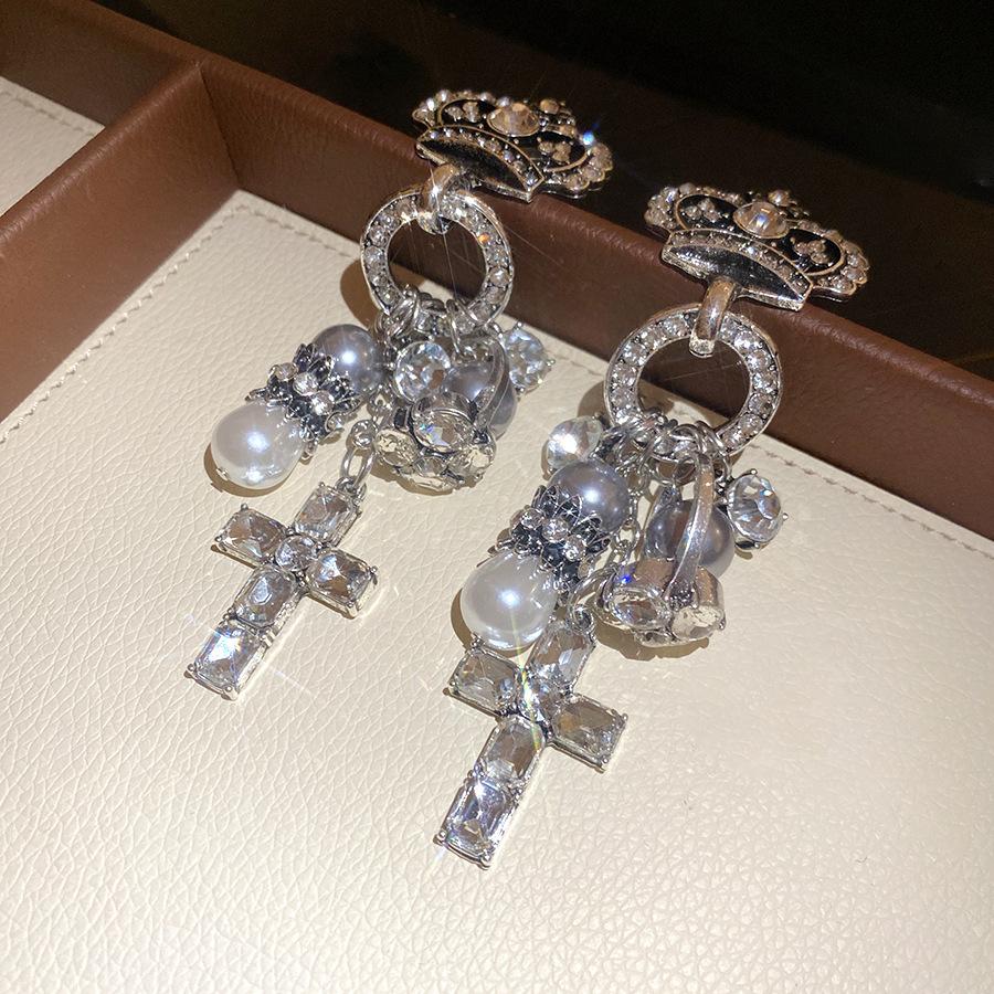 Silver needle diamond crown pearl pendant earrings retro temperament earrings light luxury high-end earrings design sense niche
