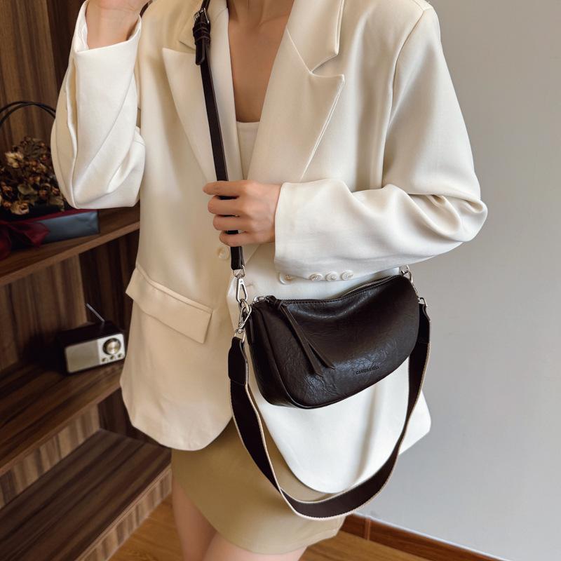 Casual Shoulder Handbag Women's New Versatile Messenger Bag