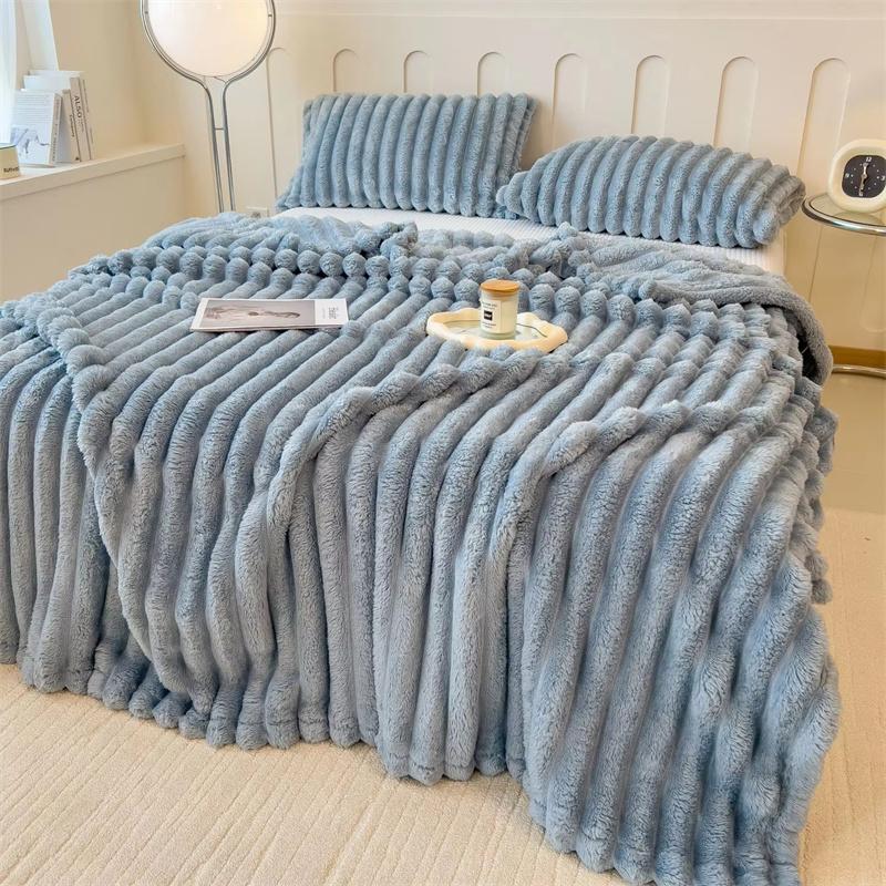 1 Piece Thickened Flannel Blanket Solid Color Soft Fluffy Plush Throws for Sofa Bed Office Travel Coral Rabbit Plush Blanket Winter Thermal Blanket