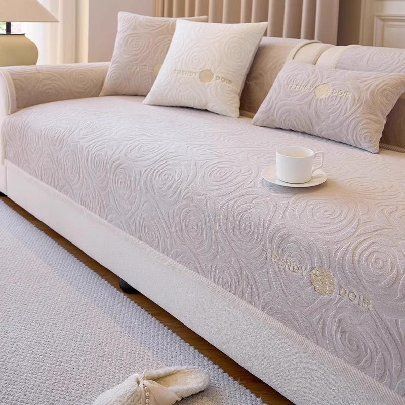 

Milk Fleece Sofa Cushion Is Universal In All Seasons, Thickened Non-Slip And Dirt-Resistant Seat Cushion, New Sofa Cover Cover In Autumn And Winter 70*70cm
