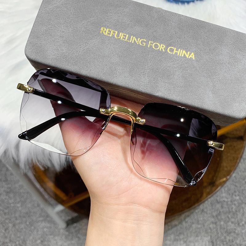 Vintage Square Sunglasses Woman Classic Frameless Gradient Mirror Sun Glasses Female Fashion Rimless Sun Glasses