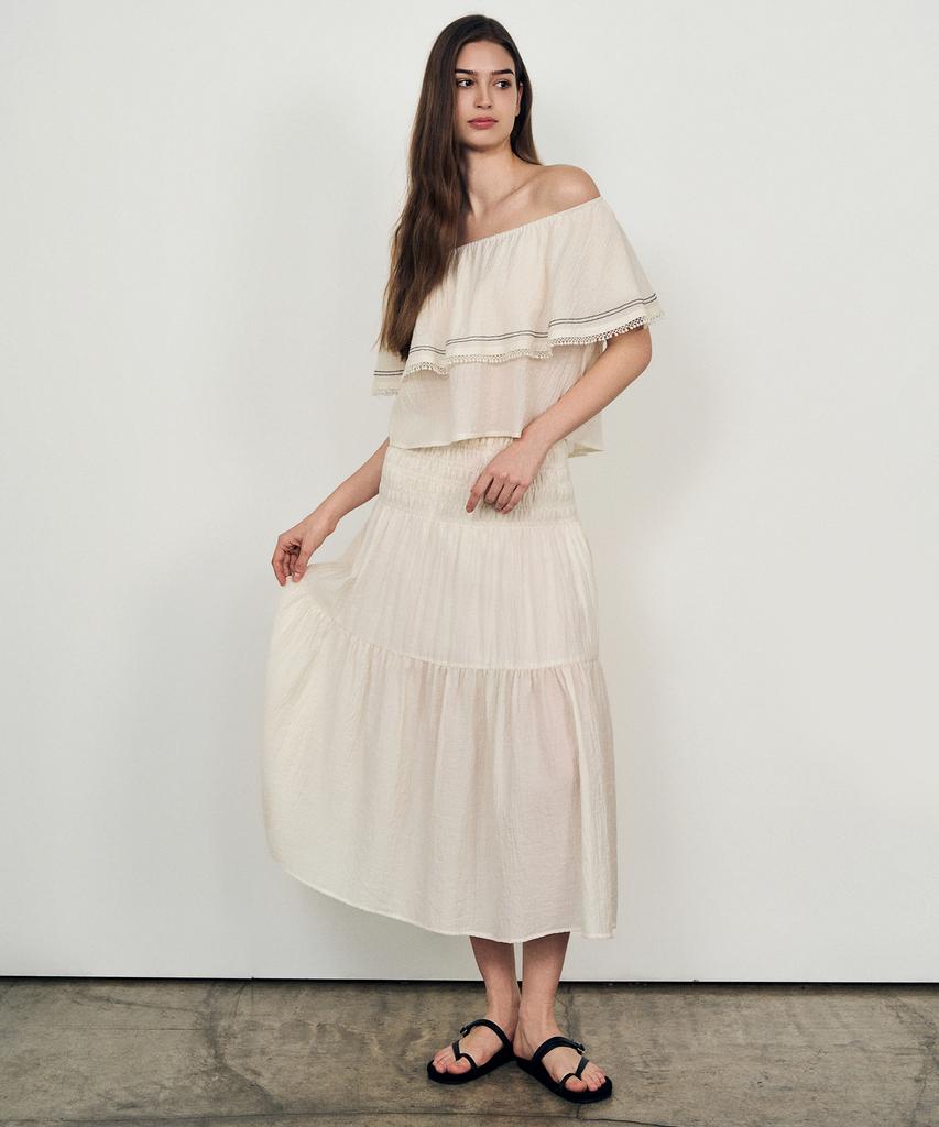 Laneonkyulleoseu Flow Frill Off-Shoulder Blouse_Ivory