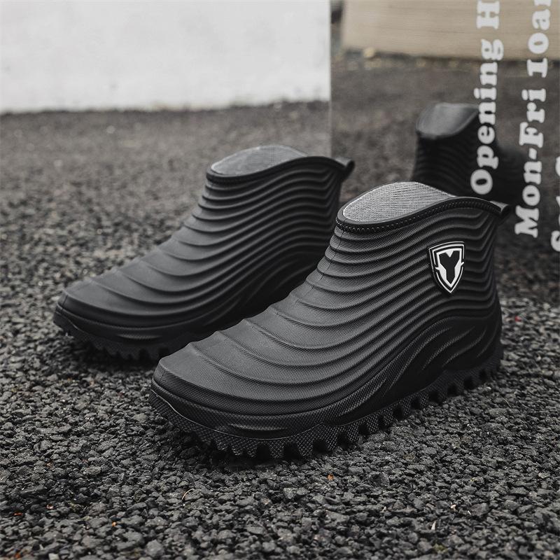 

Стильные модные резиновые сапоги с коротким голенищем, мужские, противоскользящие, износостойкие, обувь для морской рыбалки, водонепроницаемые резиновые сапоги с плюшевой подкладкой 44
