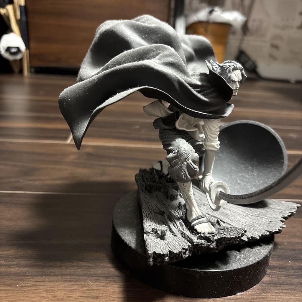 [USED] One Piece Shanks Figure
